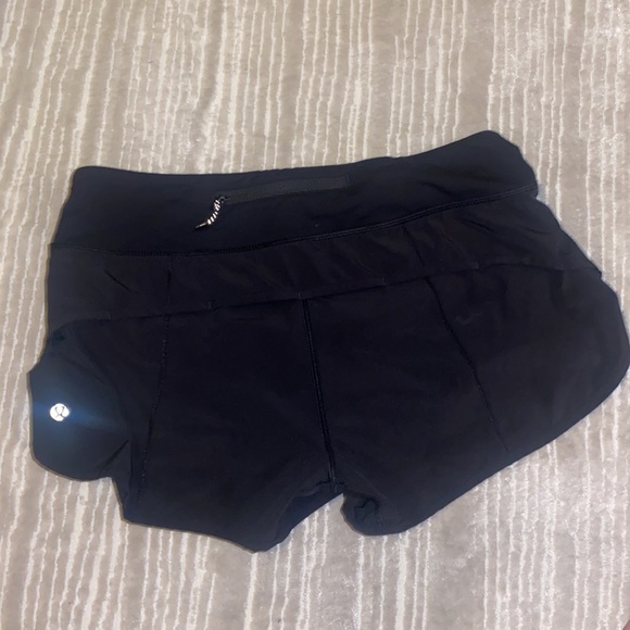 Lululemon Speed Up Running shorts - Picture 2 of 8